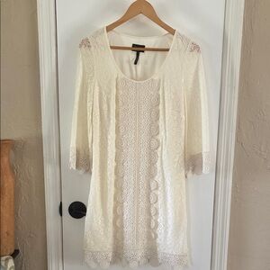 Laundry By Shelli Segal Cream Lace Scoop-Neck Tunic